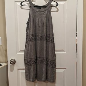 Tent/trapeze dress with pockets and sewn detail